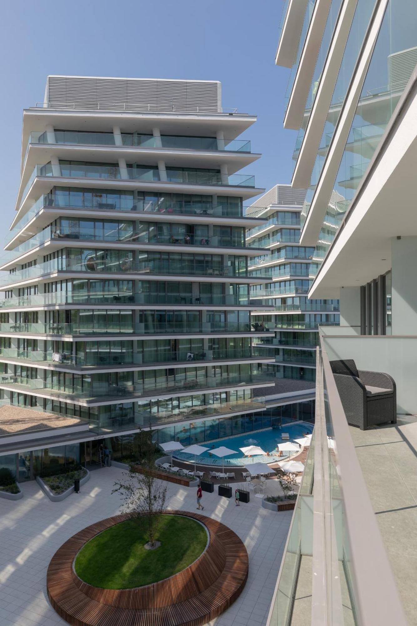 Royal Waves Resort & Spa - Apartment With Parking By Noclegi Renters Miedzyzdroje Extérieur photo