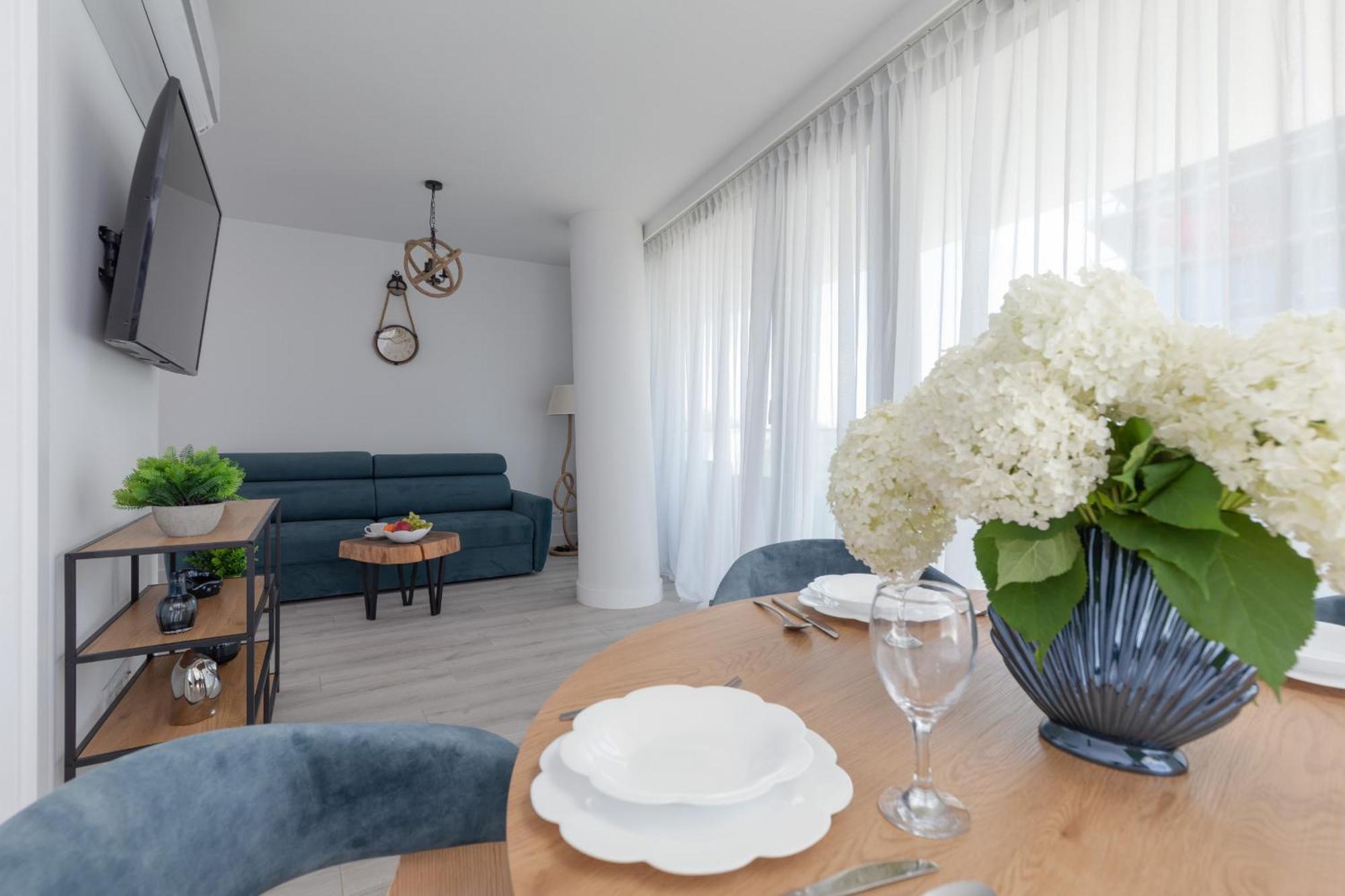 Royal Waves Resort & Spa - Apartment With Parking By Noclegi Renters Miedzyzdroje Extérieur photo