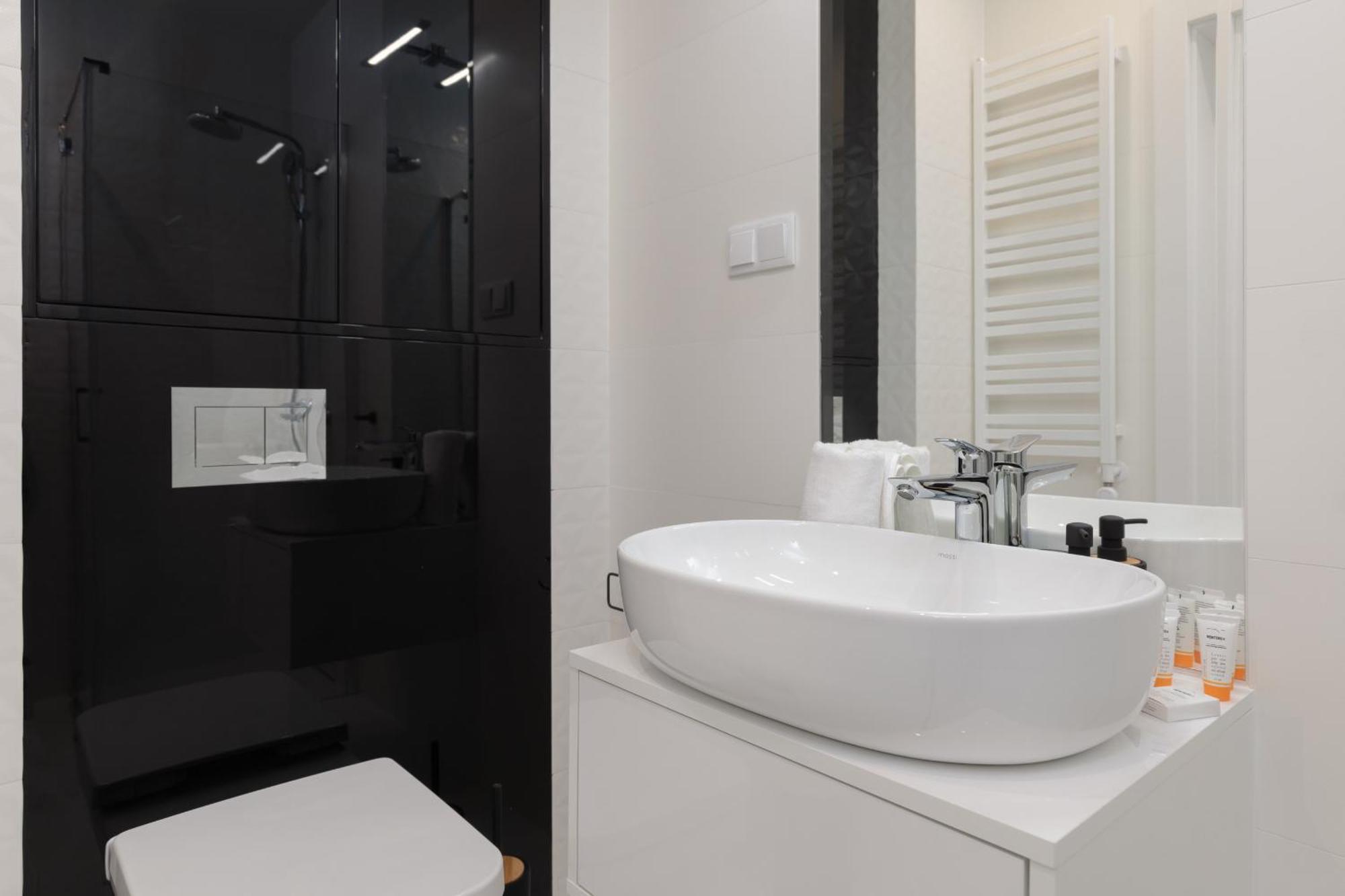 Royal Waves Resort & Spa - Apartment With Parking By Noclegi Renters Miedzyzdroje Extérieur photo