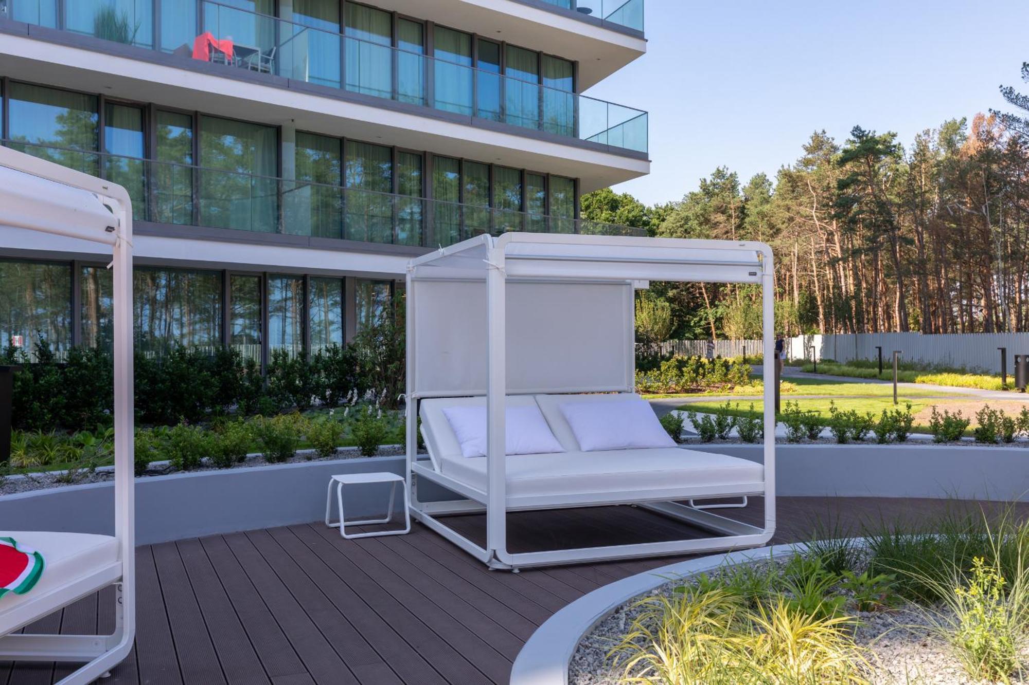Royal Waves Resort & Spa - Apartment With Parking By Noclegi Renters Miedzyzdroje Extérieur photo